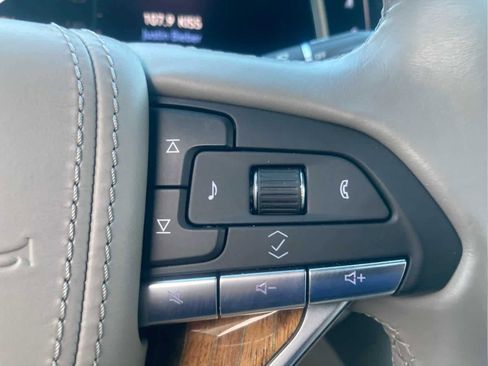 Certified 2021 Cadillac Escalade ESV Premium Luxury Platinum image 28