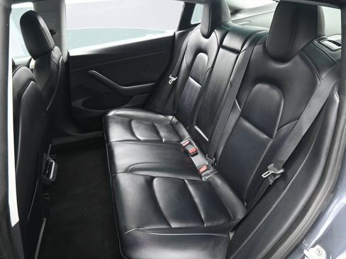 Used 2023 Tesla Model 3 Standard Range image 25
