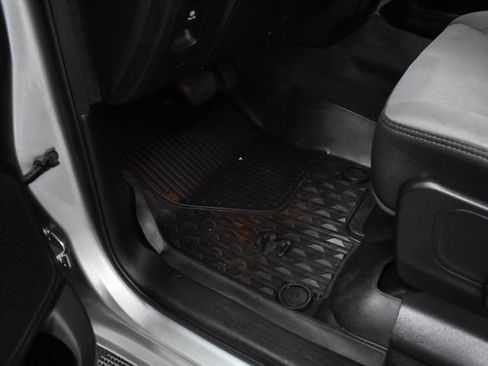 Used 2019 RAM 1500 Big Horn image 16