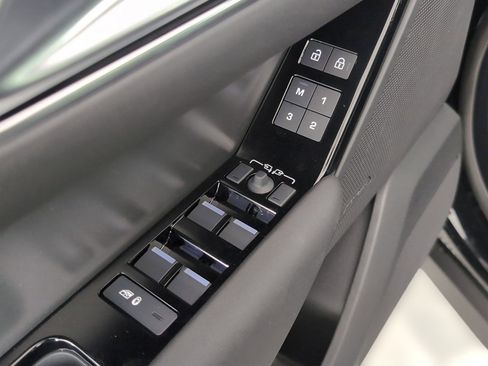 Used 2026 Land Rover Range Rover Velar S image 21