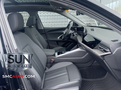 Used 2025 Audi Q5 Premium w/ Convenience Package image 5