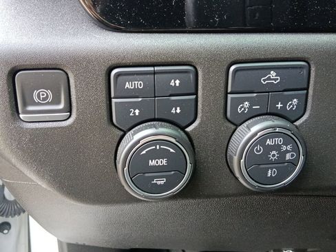 Used 2022 Chevrolet Silverado 1500 RST w/ All Star Edition Plus AWD/4WD image 17