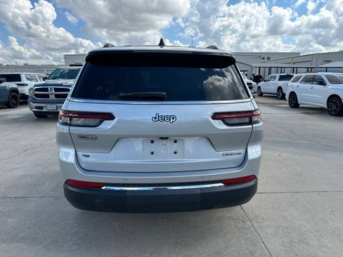 Used 2021 Jeep Grand Cherokee L Limited RWD image 6
