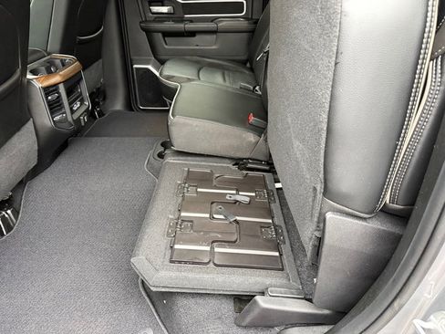 Used 2022 RAM 2500 Laramie w/ Chrome Appearance Group image 17