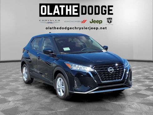 Used 2025 Nissan Kicks Play S FWD image 30