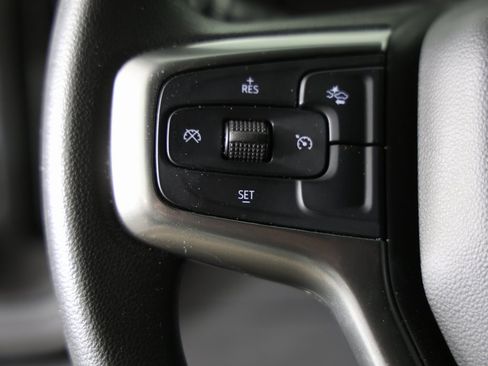 Used 2022 Chevrolet Silverado 2500 Custom w/ Custom Value Package image 14