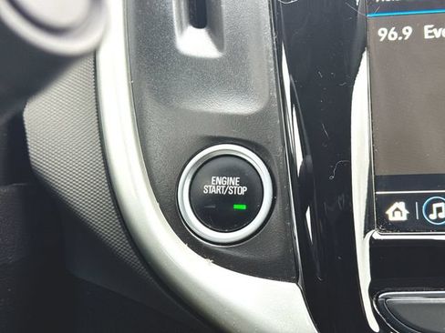 Used 2019 Chevrolet Sonic Premier FWD image 16