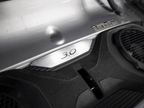 Certified 2021 Porsche 911 Carrera image 43