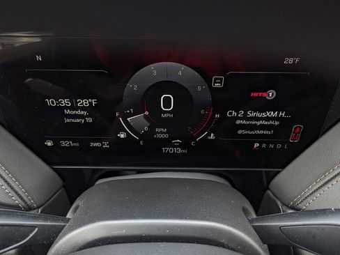 Used 2025 GMC Yukon AT4 w/ AT4 Premium Package image 2