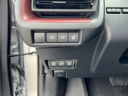 New 2026 Toyota Prius Plug-In Hybrid FWD image 16