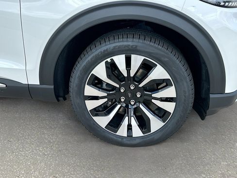 New 2026 Ford Explorer Platinum w/ LUX Leather Package AWD/4WD image 20