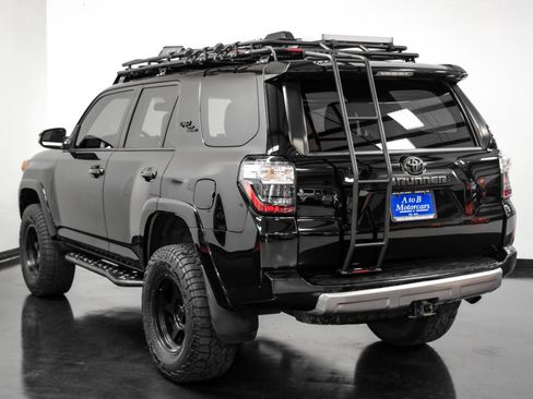 Used 2022 Toyota 4Runner TRD Off-Road Premium w/ Moonroof Package AWD/4WD image 10