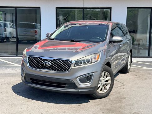 Used 2018 Kia Sorento L FWD image 1