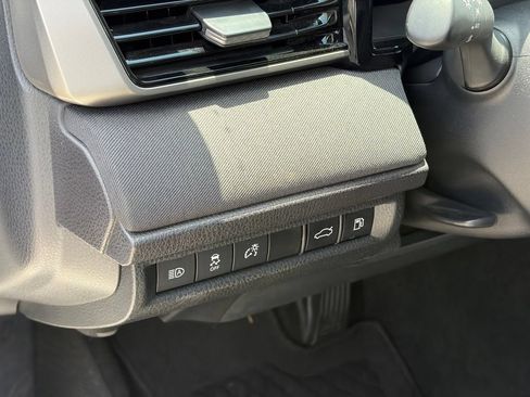 Used 2025 Toyota Camry LE FWD image 6