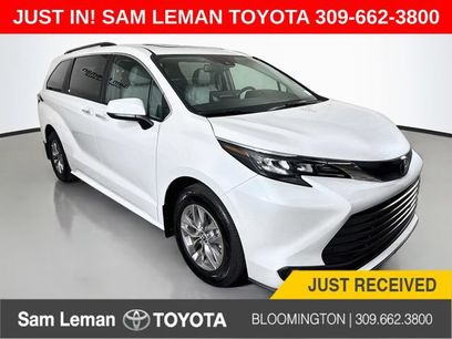 Used 2025 Toyota Sienna XLE