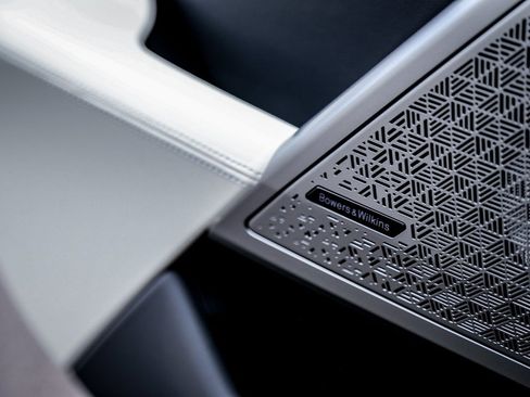 Used 2026 BMW 530i xDrive w/ M Sport Package image 22