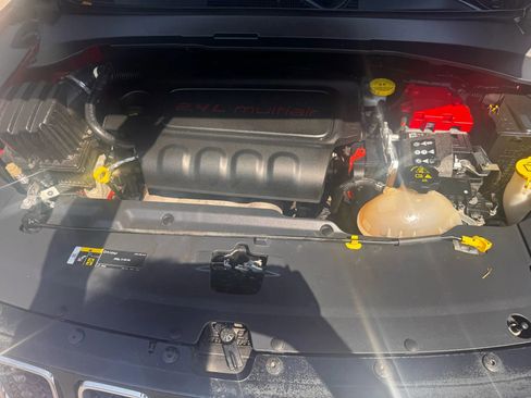 Used 2019 Jeep Compass Latitude FWD image 15