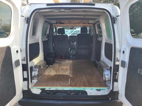Used 2015 Chevrolet City Express LS image 8