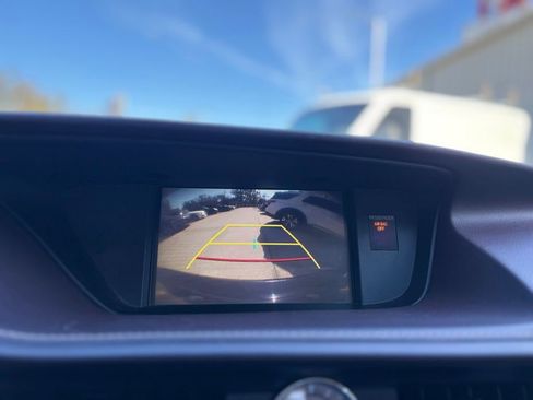 Used 2017 Lexus ES 300h image 24