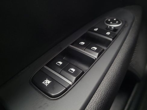 Used 2024 Kia Forte LXS w/ LXS Technology Package FWD image 27