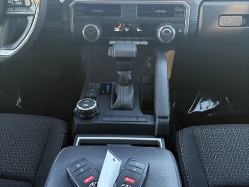 Used 2025 Toyota 4Runner SR5 image 27