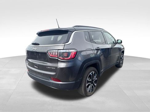 Used 2023 Jeep Compass Limited AWD/4WD image 2