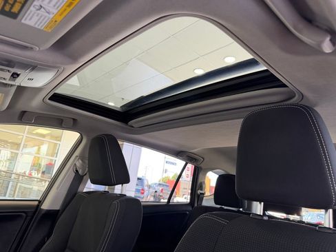 Certified 2018 Toyota RAV4 XLE w/ Convenience Package AWD/4WD image 22