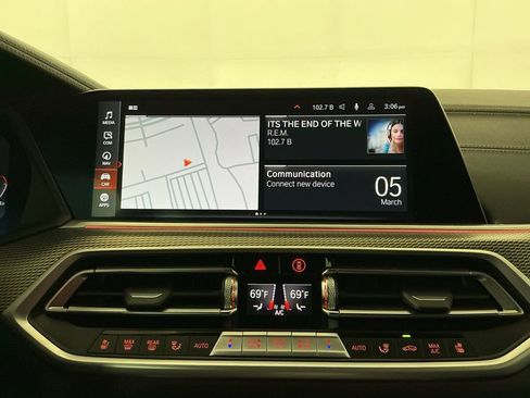 Certified 2023 BMW X6 M50i w/ Executive Package image 11