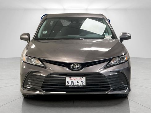 Used 2021 Toyota Camry LE image 8