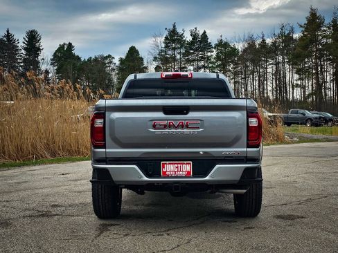 New 2026 GMC Canyon AT4 w/ Technology Plus Package AWD/4WD image 4