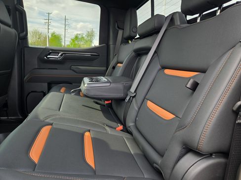 New 2026 GMC Sierra 1500 AT4 w/ AT4 Premium Package AWD/4WD image 33