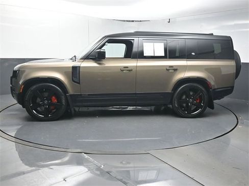 Used 2024 Land Rover Defender 130 X image 5