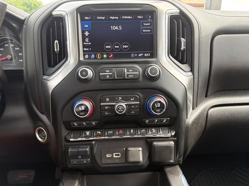 Used 2022 Chevrolet Silverado 2500 LTZ w/ LTZ Plus Package AWD/4WD image 16