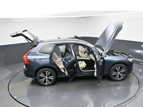 Used 2023 Volvo XC60 B6 Ultimate w/ Climate Package image 49
