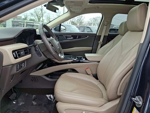 Certified 2022 Lincoln Nautilus Reserve w/ Luxury Package image 14