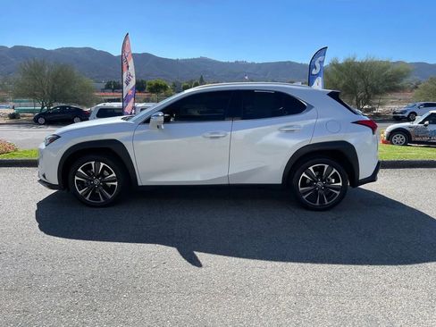 Used 2021 Lexus UX 200 w/ Accessory Package (Z2) image 8
