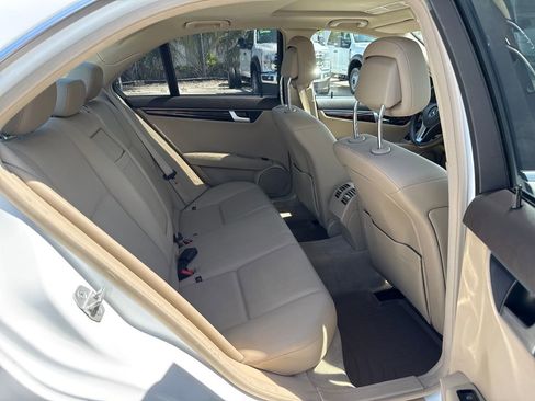 Used 2014 Mercedes-Benz C 250 Sedan image 26