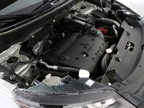 Used 2023 Mitsubishi Outlander Sport LE AWD/4WD image 33