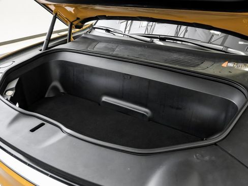 Used 2023 Rivian R1S Adventure image 46