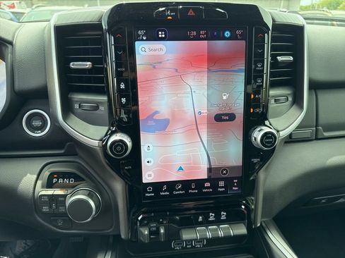 New 2026 RAM 1500 4x4 Crew Cab image 19