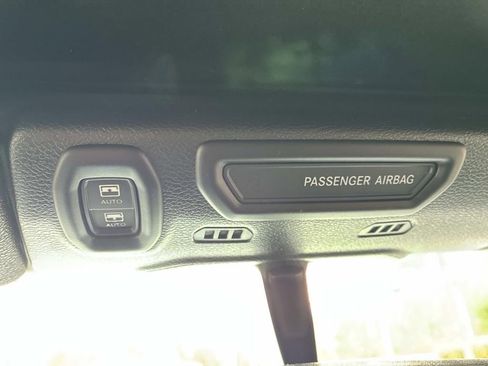 Used 2021 Jeep Wrangler Unlimited Sahara w/ Cold Weather Group AWD/4WD image 33