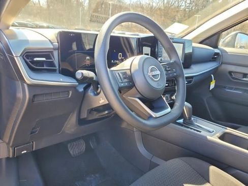 Used 2025 Nissan Kicks S image 12