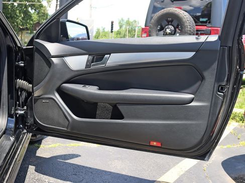 Used 2014 Mercedes-Benz C 63 AMG Coupe image 30
