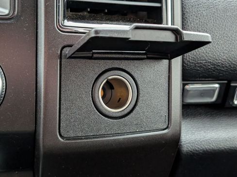 Used 2019 Ford Expedition Limited w/ Equipment Group 302A RWD image 22