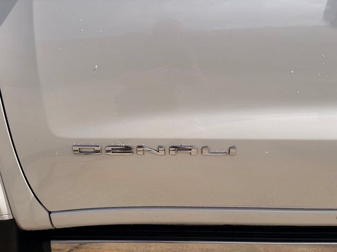 Used 2025 GMC Sierra 1500 Denali w/ Denali Reserve Package AWD/4WD image 25