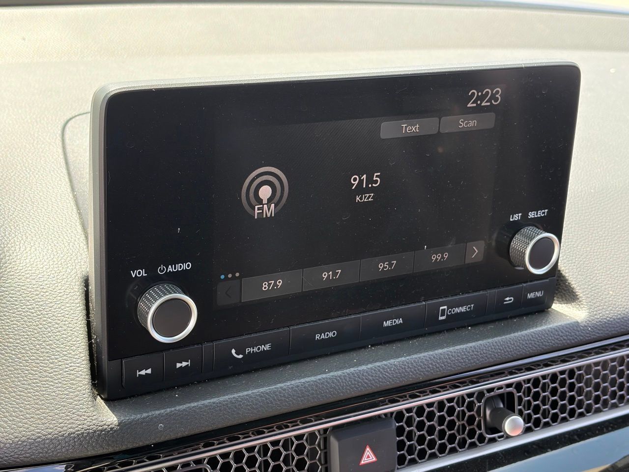 Used 2023 Honda Civic Sport image 11