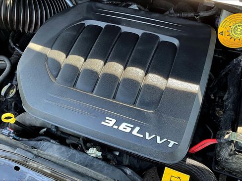 Used 2019 Dodge Grand Caravan SXT FWD image 31