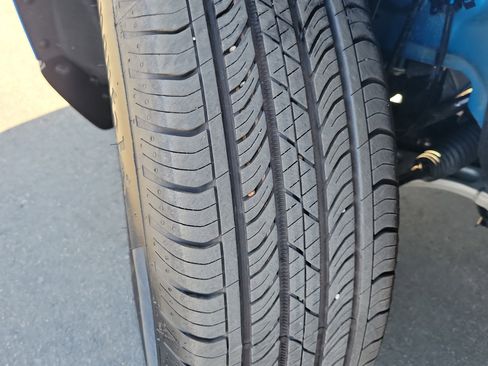 Used 2025 Ford Maverick XL image 14