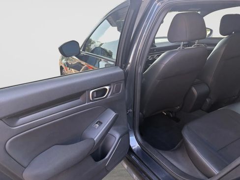 Used 2022 Honda Civic Sport image 14