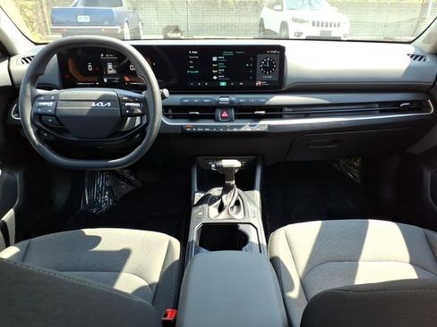 Used 2025 Kia K4 FWD image 15